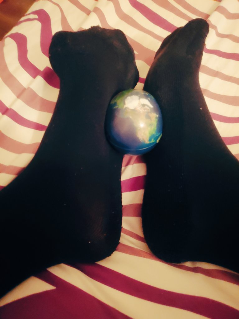 GiantessSkylar tweet media