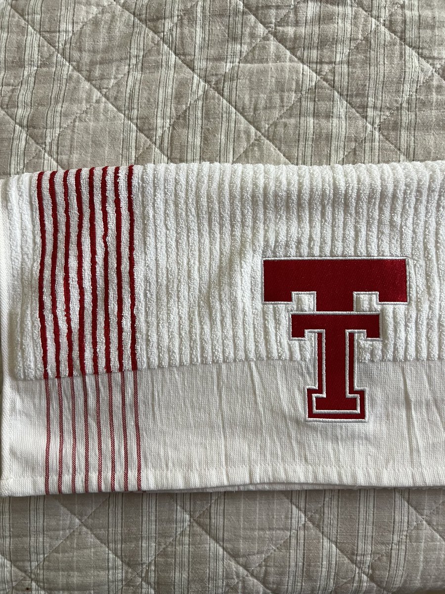 NBAKingBell's tweet image. New towel for the bag is #nails  😮‍💨😮‍💨