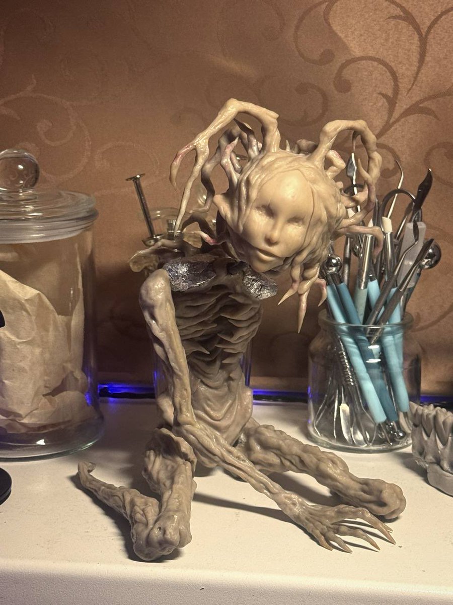 † 𝒟𝑒𝒻𝑒𝓀𝓊𝓁 † tweet media