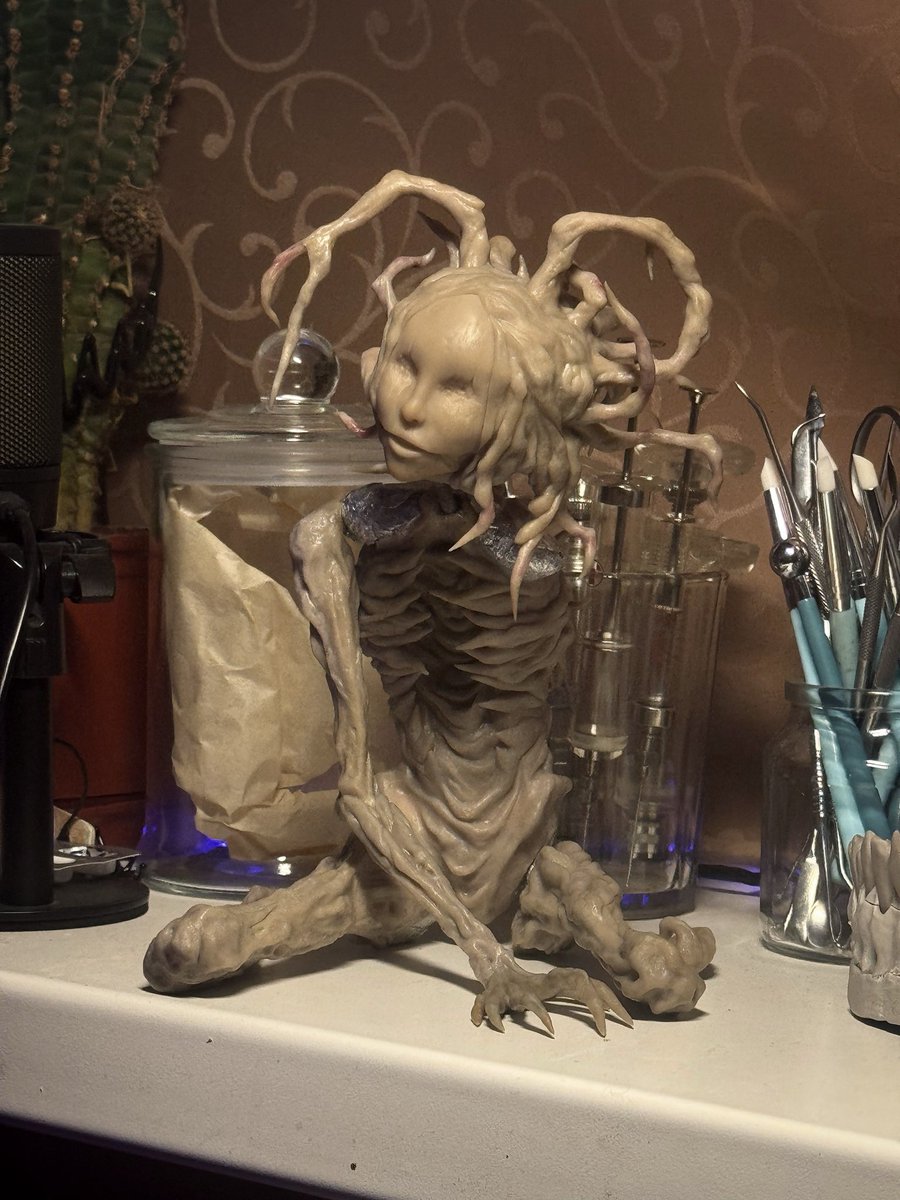 † 𝒟𝑒𝒻𝑒𝓀𝓊𝓁 † tweet media