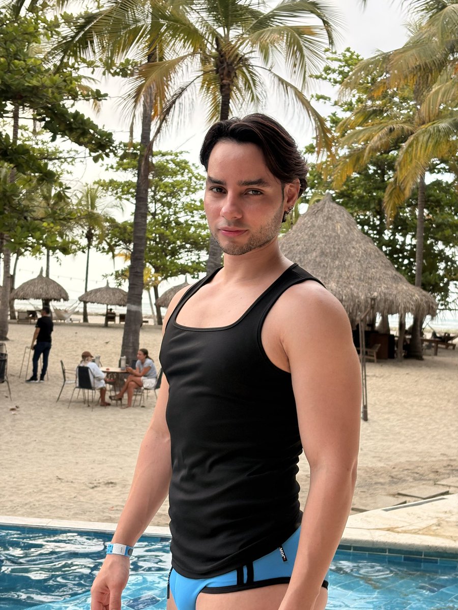 Charlie Flórez tweet media