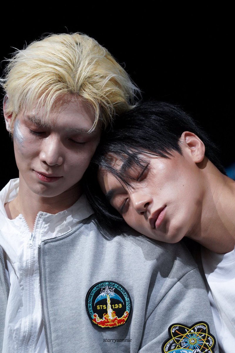 kety•8M1T tweet media