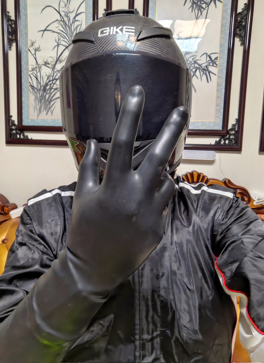 疯狂燃烧的腿毛 tweet media