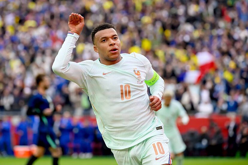 The Touchline | 𝐓 tweet media