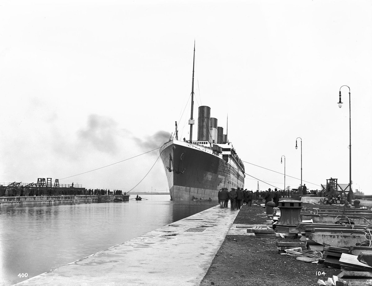 MeriaRmsTitanic's tweet image. 1st April 1911, the date on which Olympic (#Titanic's sister) "inaugurated" #Belfast's Thompson Graving Dock by entering it for the 1st time. It was here that her fitting out would continue, with the installation of propellers, painting of the hull, etc.