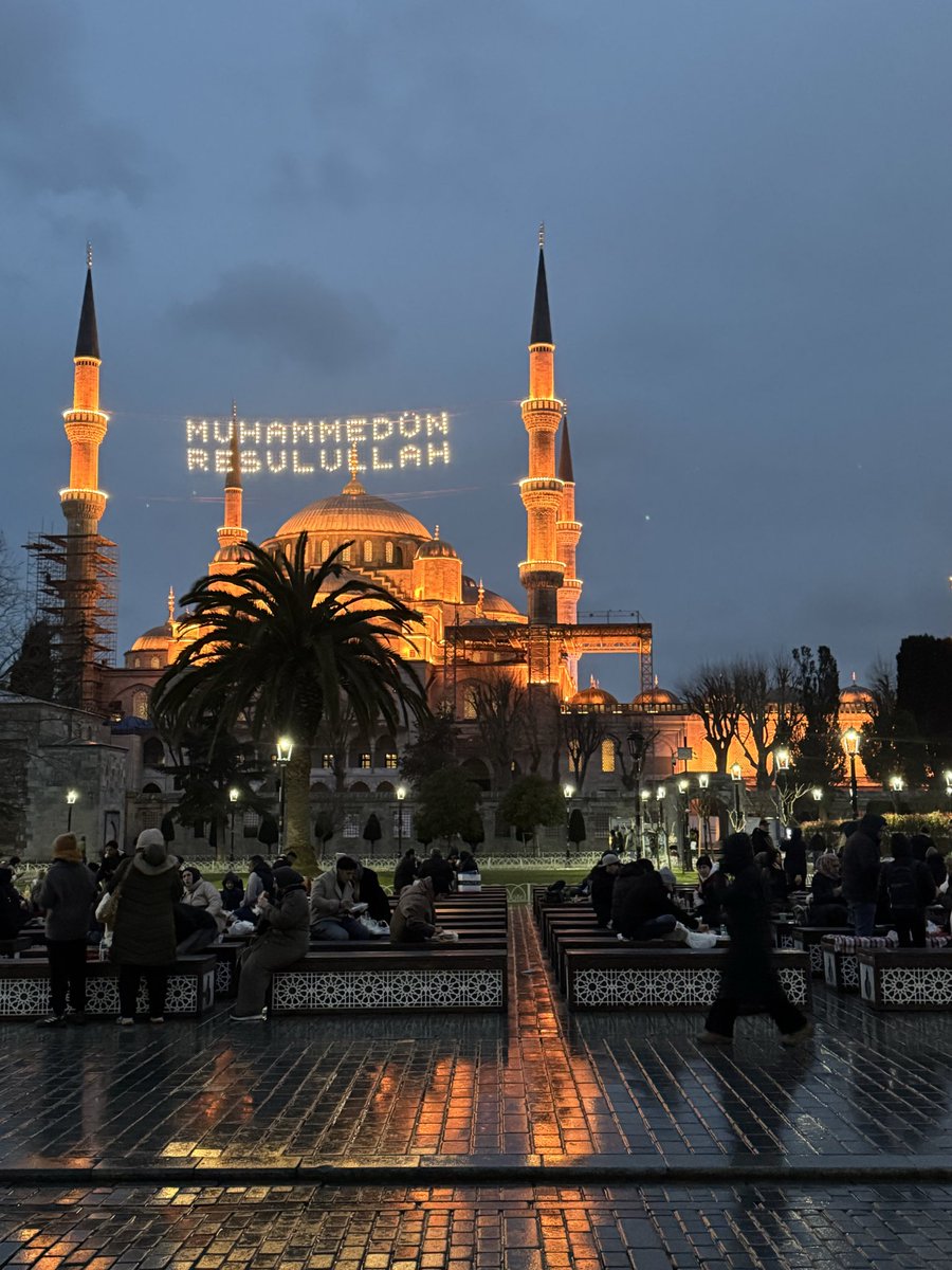 MohammadH96's tweet photo. Istanbul layover 🇹🇷✈️ https://t.co/gnOlAV6HiK