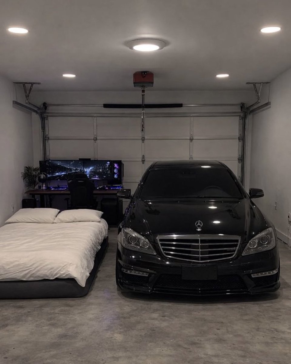 頼むぜエディタ tweet media