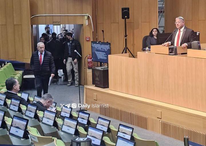 HÜR GENÇLİK tweet media