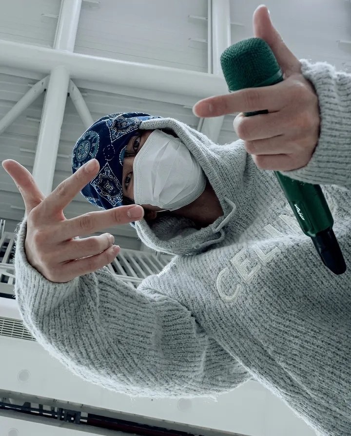 Kim Taehyung (BTS) tweet media