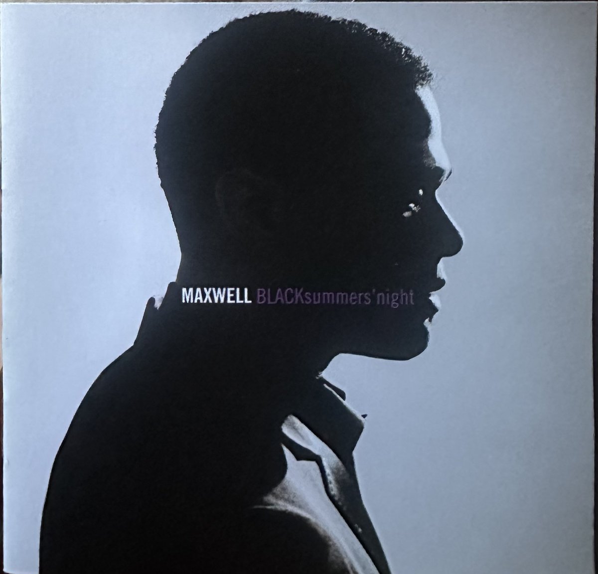 BernardZuel's tweet image. Balancing autumn grey. #morningpop #maxwell #blacksummersnight