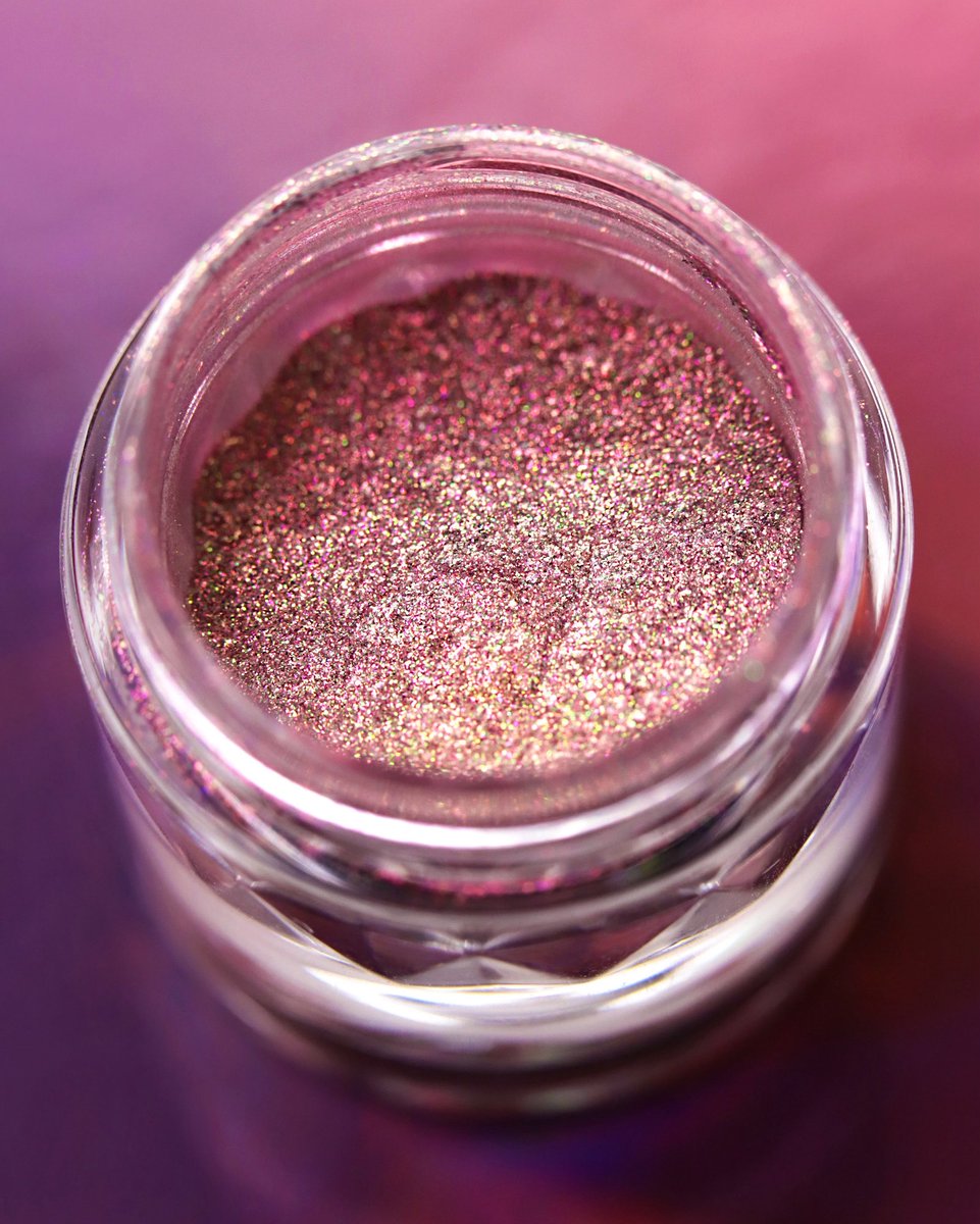 Karla Cosmetics tweet media