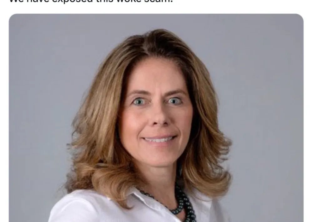 SASSYCHICK tweet media