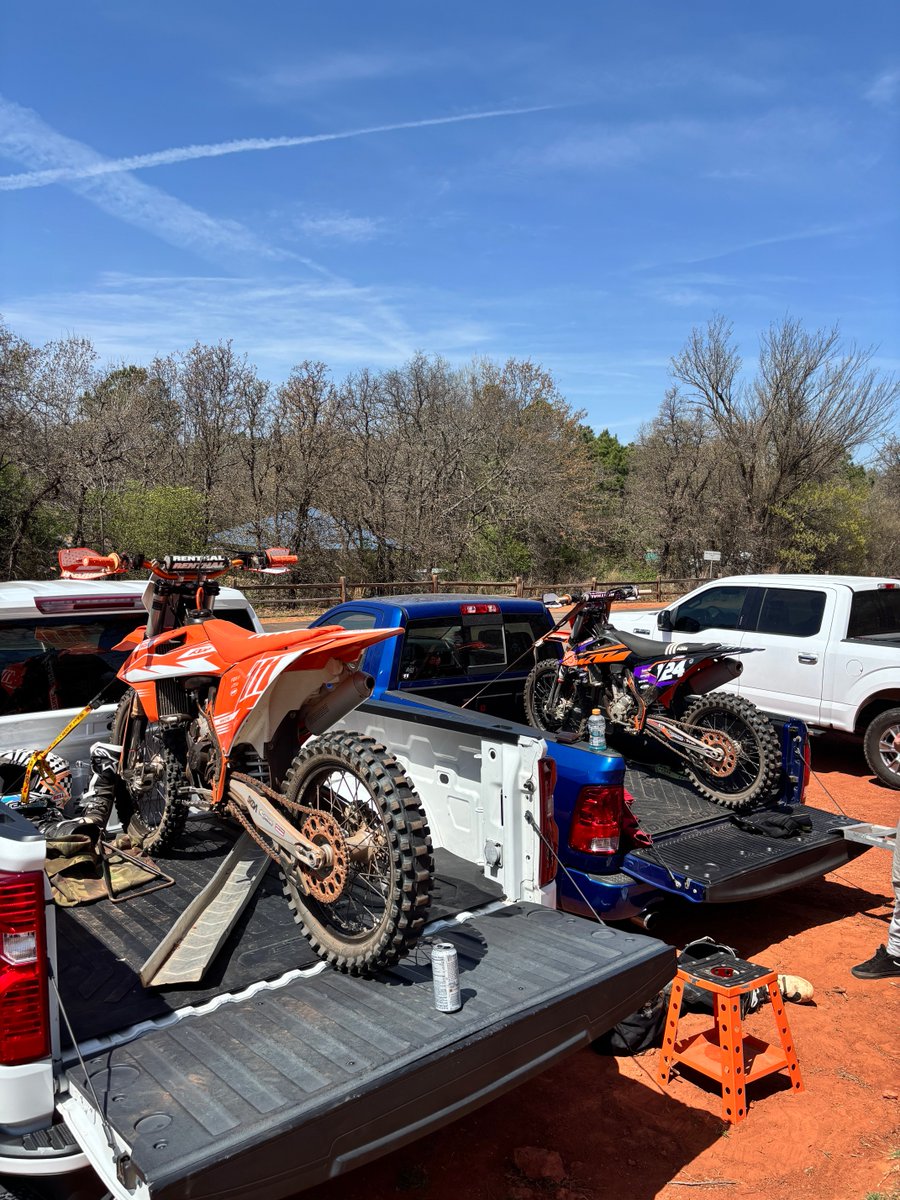 Ron Mexico11 tweet media