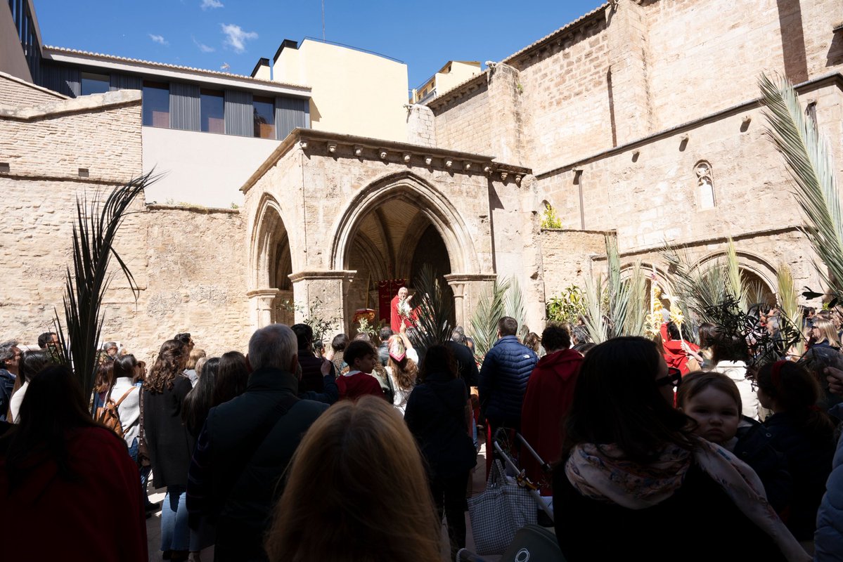 Iglesia Museo de San Juan del Hospital tweet media