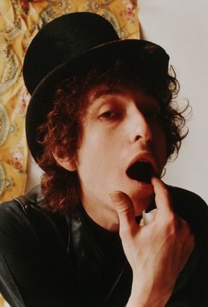 rebecca🫗 tweet media