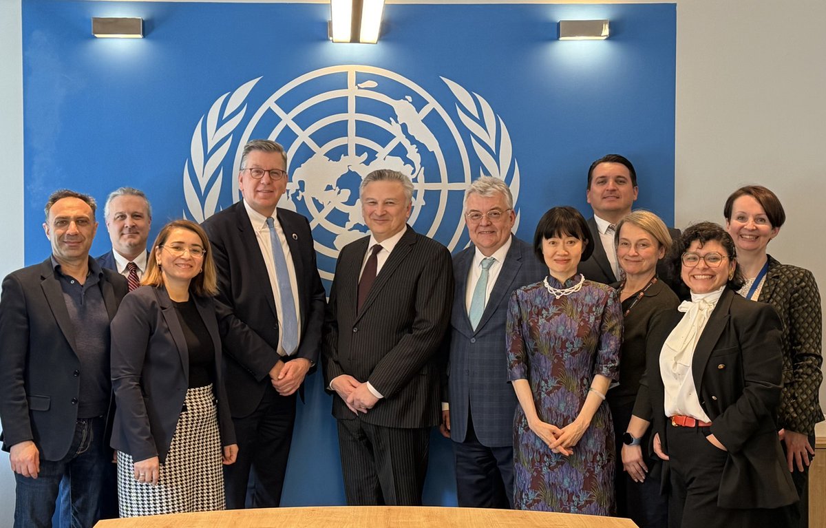 UNBelarus's tweet image. UNCT Belarus met with IOM Regional Director Arthur Erken to advance joint work on safe, orderly migration, labour mobility, counter‑trafficking and migrant rights. We remain committed to coordinated action amid regional changes and funding pressures #IOM #Belarus #Migration