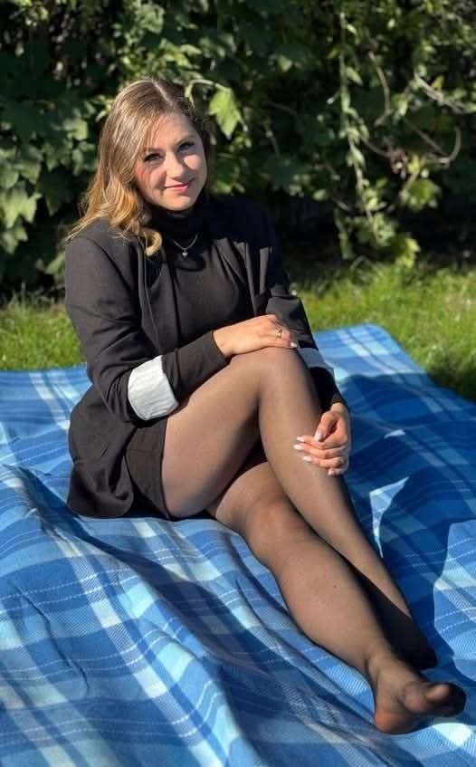 mihyfr879's tweet photo. #pantyhose https://t.co/BPKVEuXwym