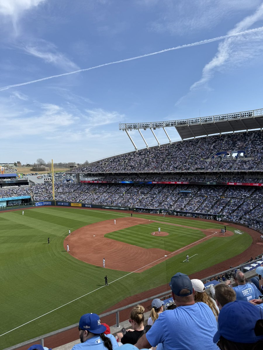 Eric🎭 tweet media