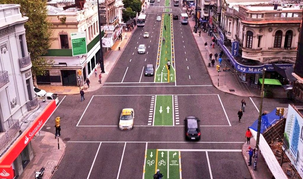 AltaFacha tweet media