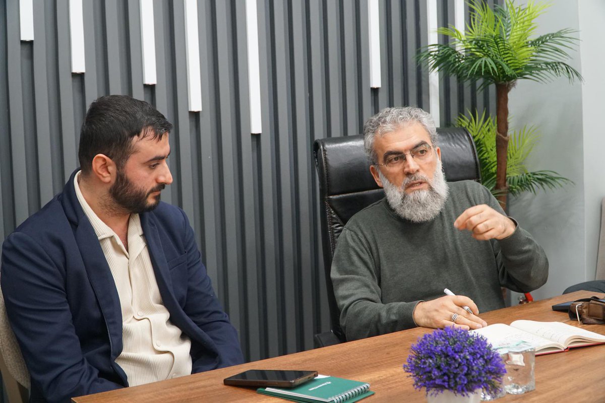 imhesenyurt's tweet photo. Bu hafta Cuma sohbetimizde kıymetli hocamız Kubilay Aşkın Durdağ ile “ABD - İsrail kanlı ittifakı karşısında islam dünyası” konusunu işledik.

Erkeklere yönelik derslerimiz her Cuma günü saat 20.30’da İMH Esenyurt Merkezi’nde düzenlenmeye devam edecek. Seni de bekliyoruz! https://t.co/sngzL3hb74