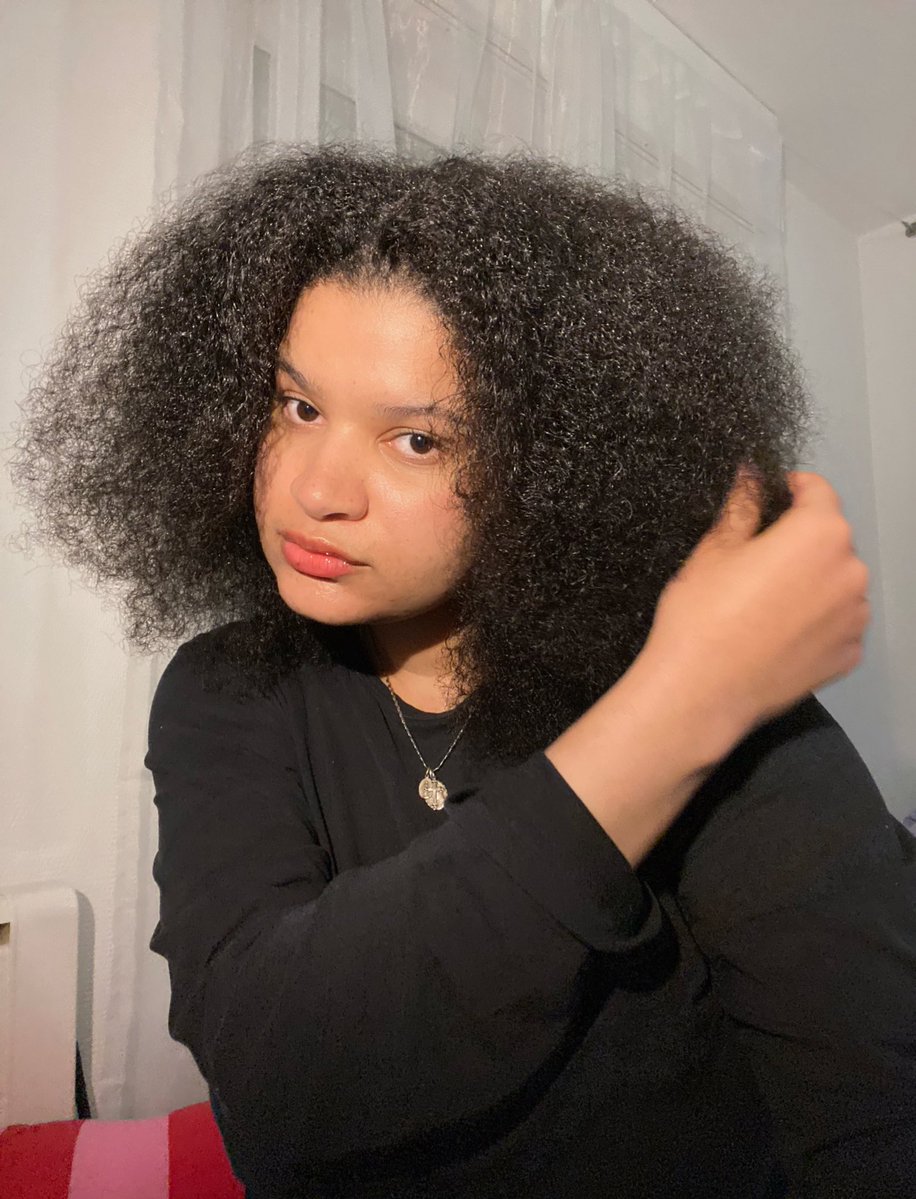 poupee morte tweet media