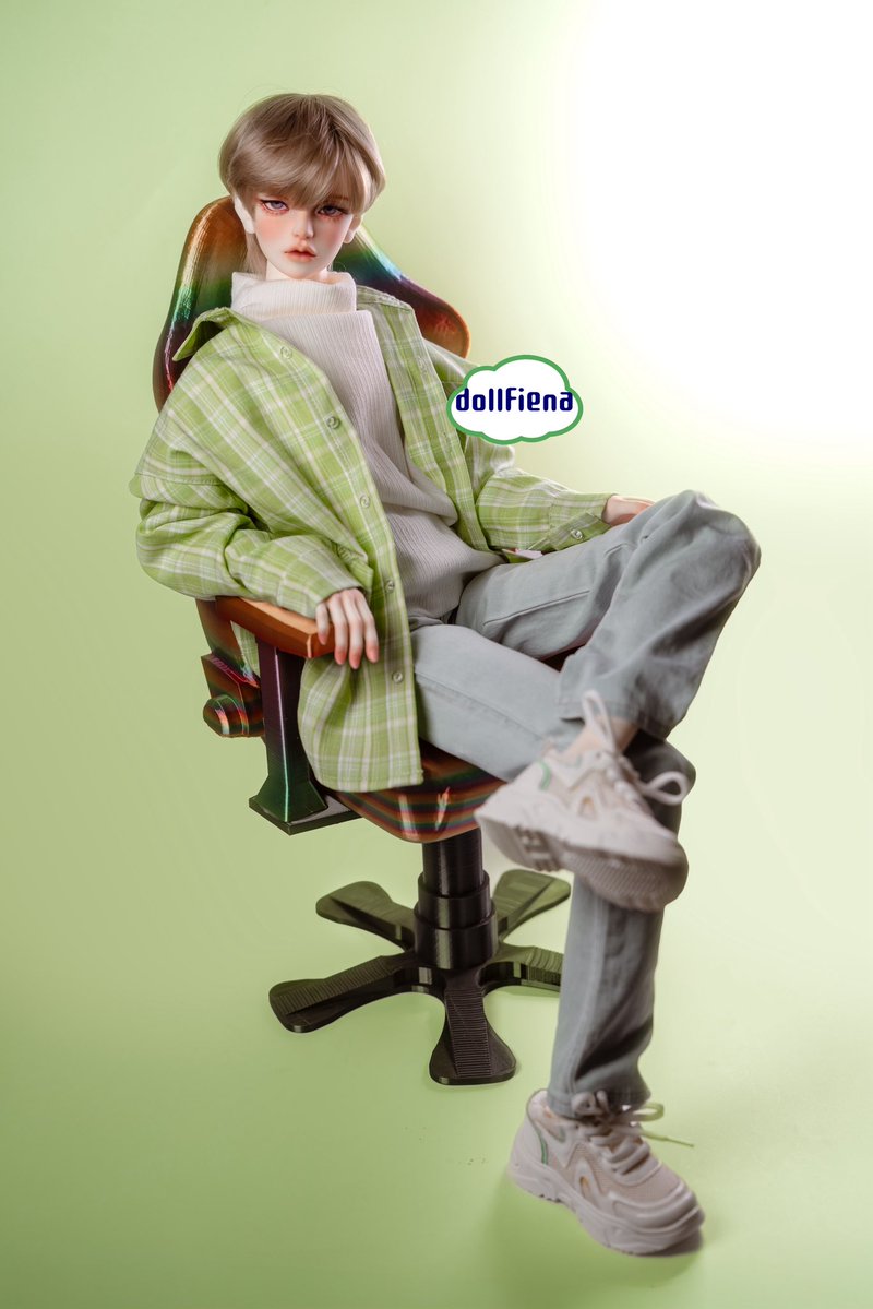 Dollfiena tweet media