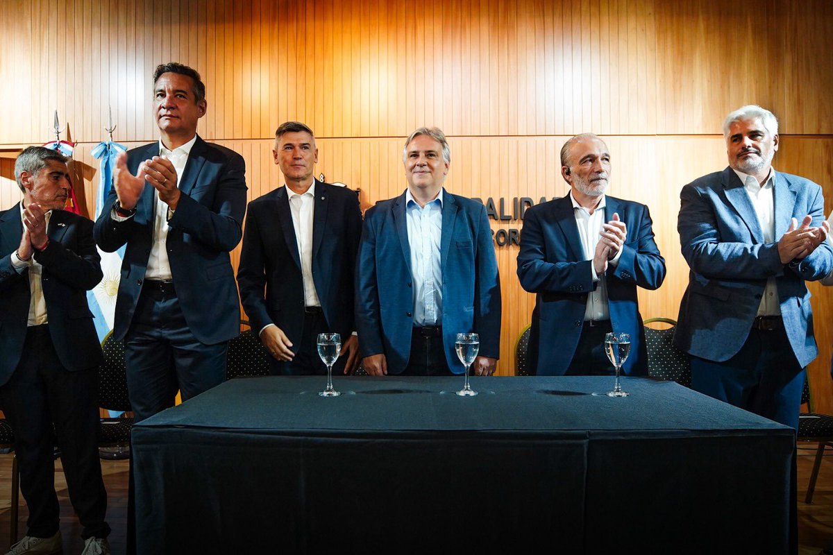 Martín Llaryora tweet media