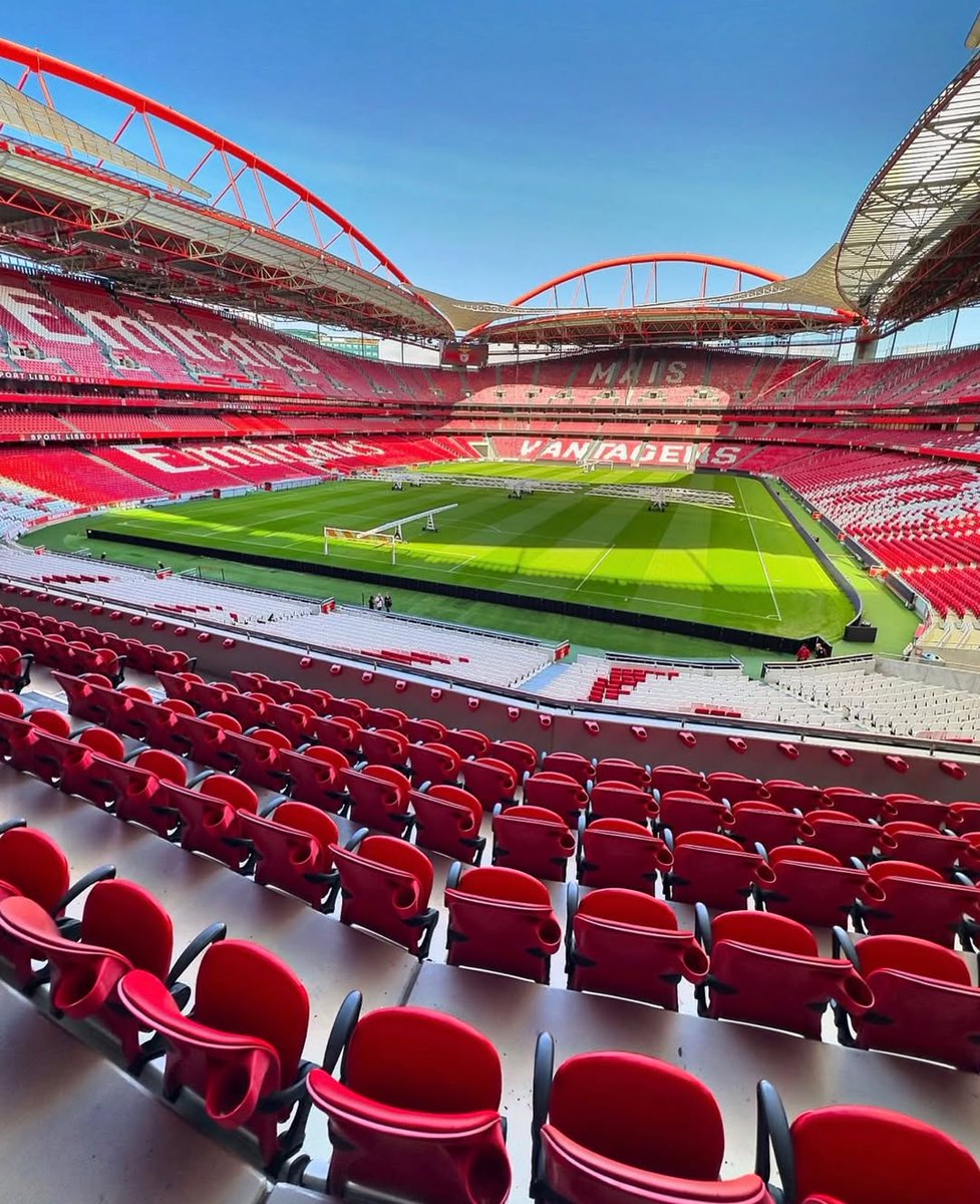 📍Lisbon, Portugal 🇵🇹
This stadium is known as stadium of lights.