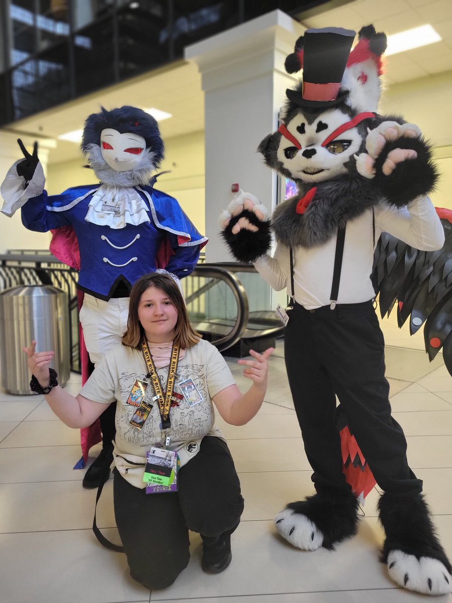 NerdyFluff's tweet photo. Unsure who the Husk and Stolas was, help me find them! https://t.co/E7C5khPZY4