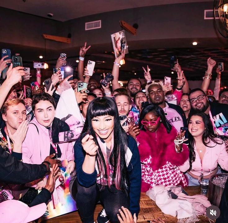 BarbieBillionB's tweet photo. The Barbz are the strongest army in the world because we know weโre rooting for the best. Nicki Minaj is the GOAT and itโs not up for debate. ๐ฆ๐ก๏ธ #Barbz #NickiMinaj #StrongestFandom ๐๐๐๐๐๐๐ฉท๐ฉท๐ฉท https://t.co/gBng88ziDa