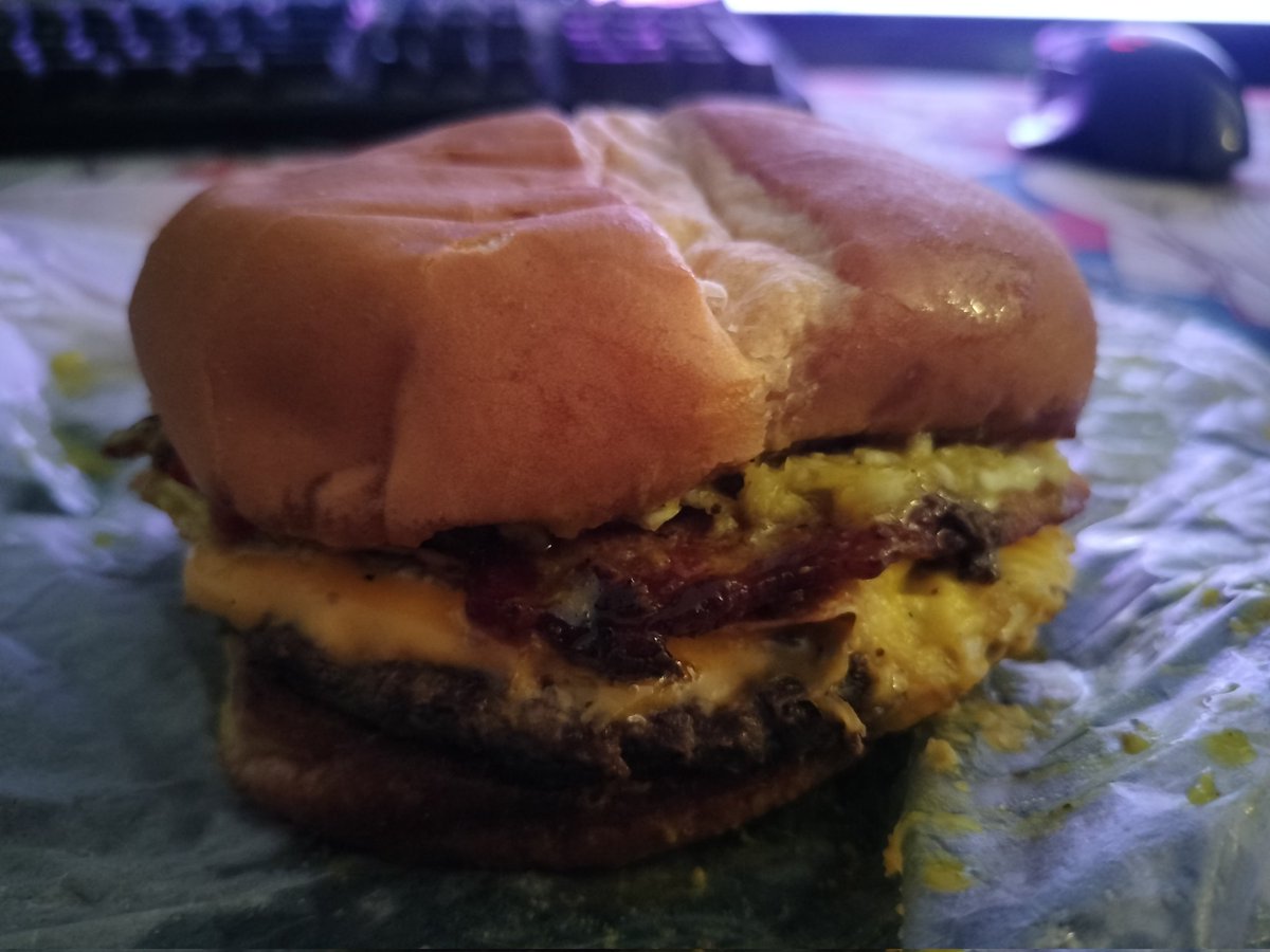 DizzyButtons tweet media