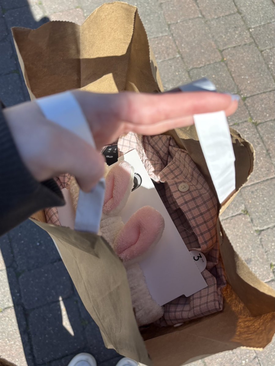 té 𖤣.𖥧. ⋆ tweet media