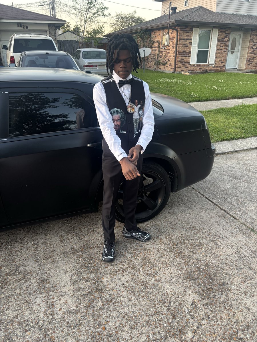 1Topyungin_'s tweet photo. My first & last prom #seniorprom #imhim #forever17 #restgrams #prom2k26 https://t.co/P8LAdbATaU
