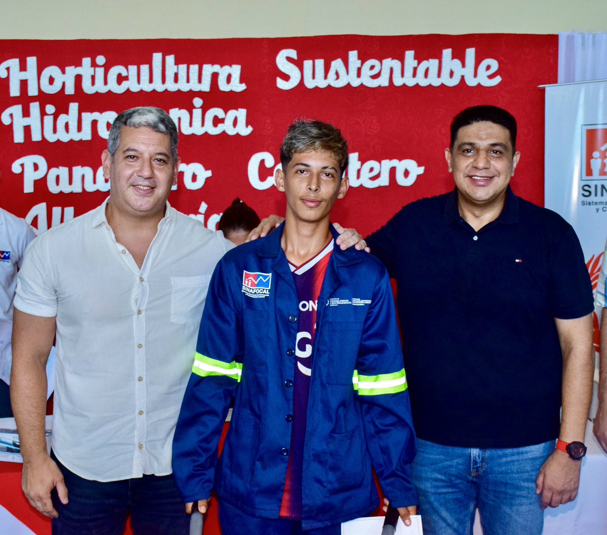 Alfredo Mongelós tweet media