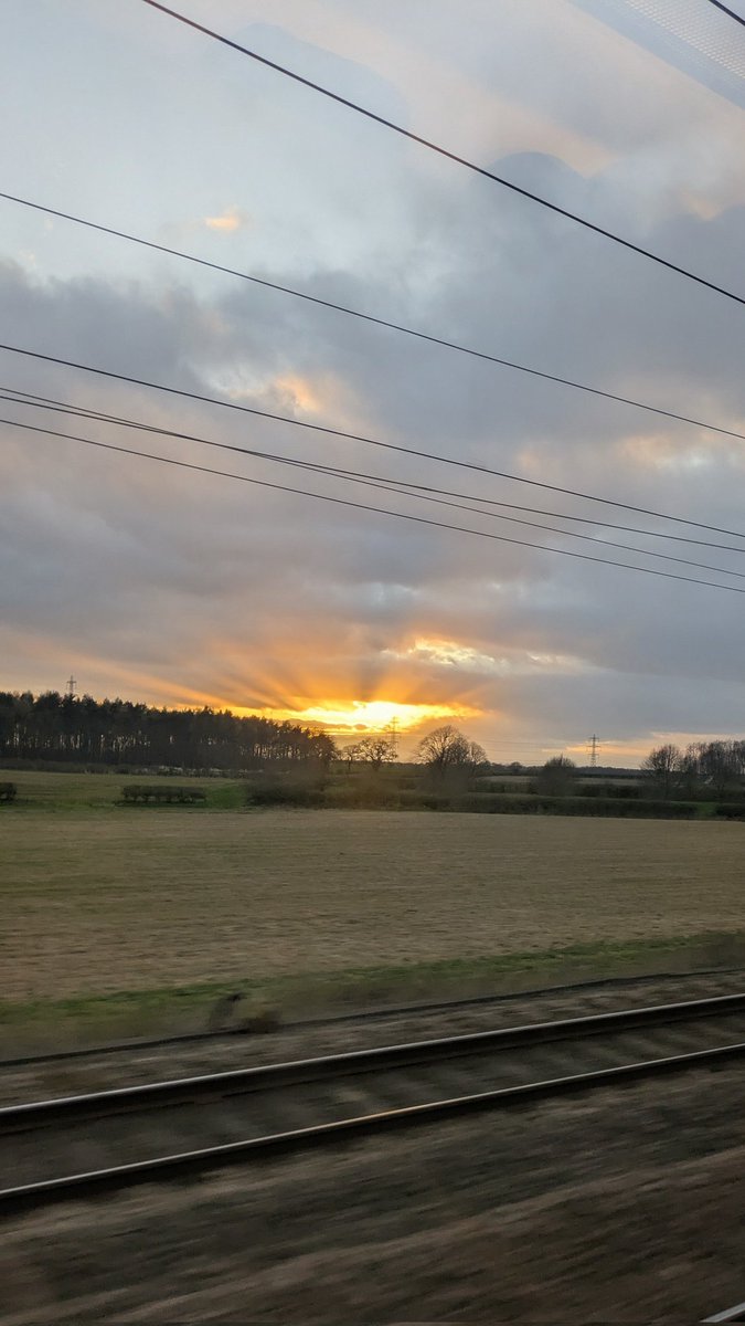 The Right Track tweet media