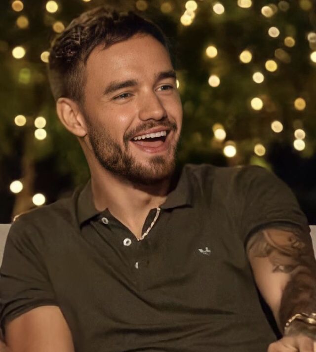 holy_karamel's tweet image. Liam's smile is a free therapy

#LiamPayne