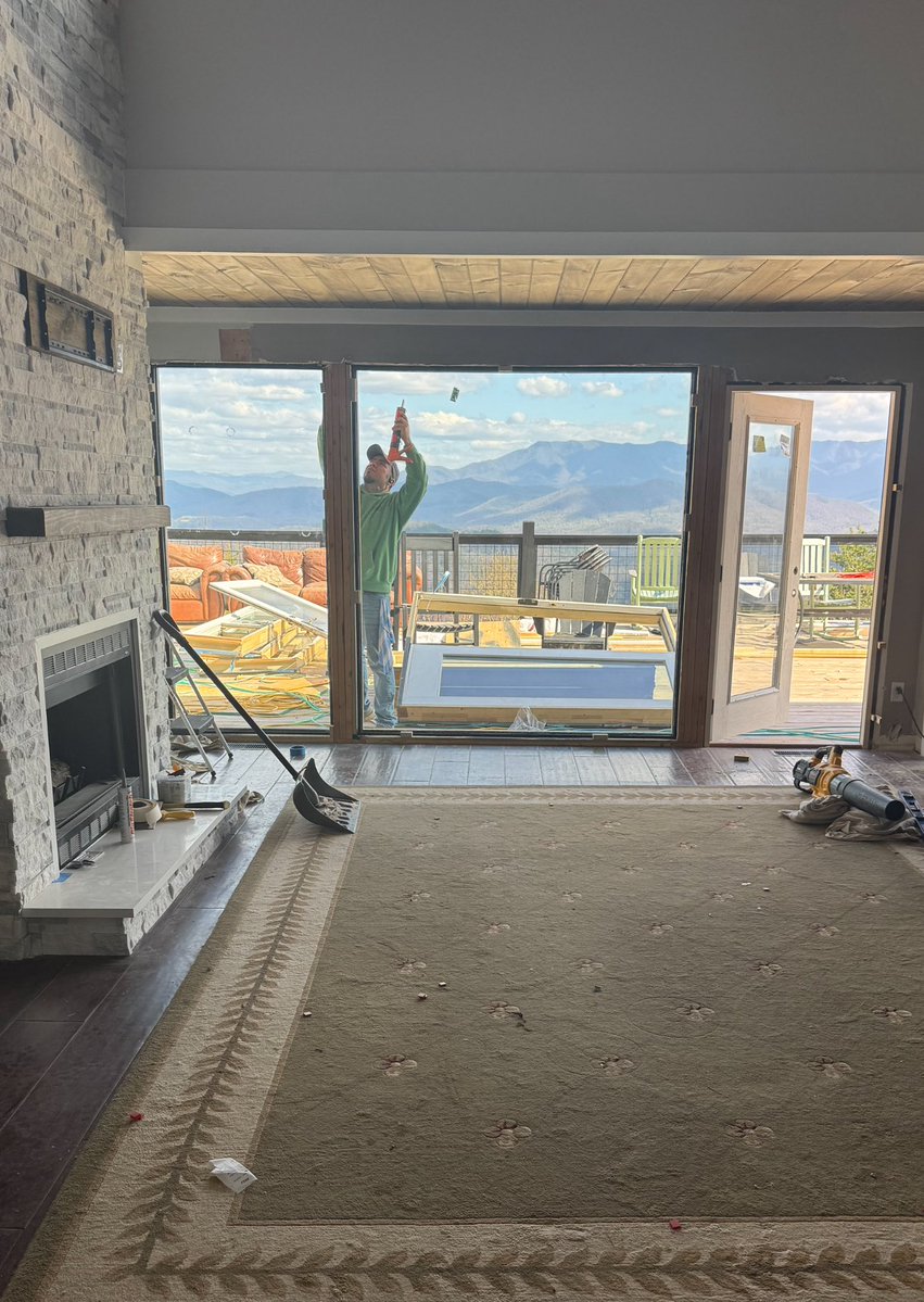 BowTiedBroke tweet media