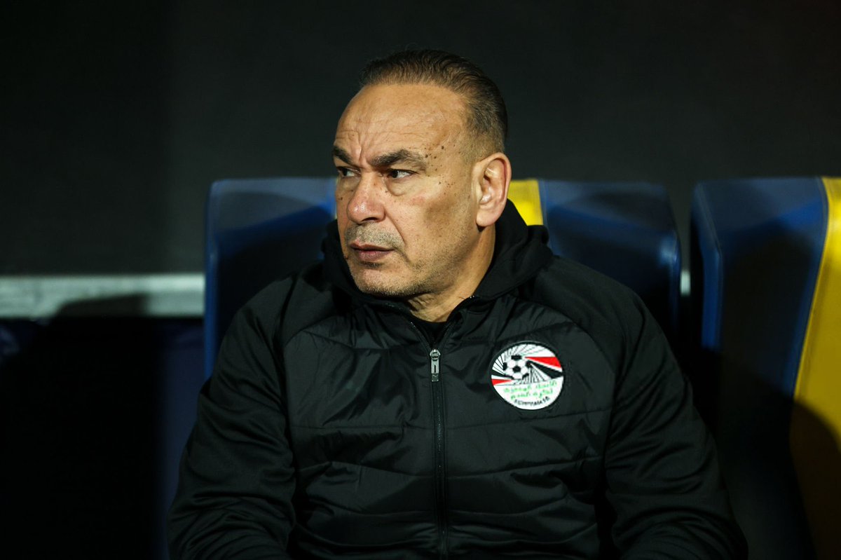 — مدير المنتخب المصري 'إبراهيم حسن' صرح بأنه سمع بوجود عرض منكم لضم محمد صلاح؟

🗣️ ماكس إيبرل [المدير الرياضي للبايرن] : 

"لا، لم نقدم أي عرض لـ محمد صلاح." ❌