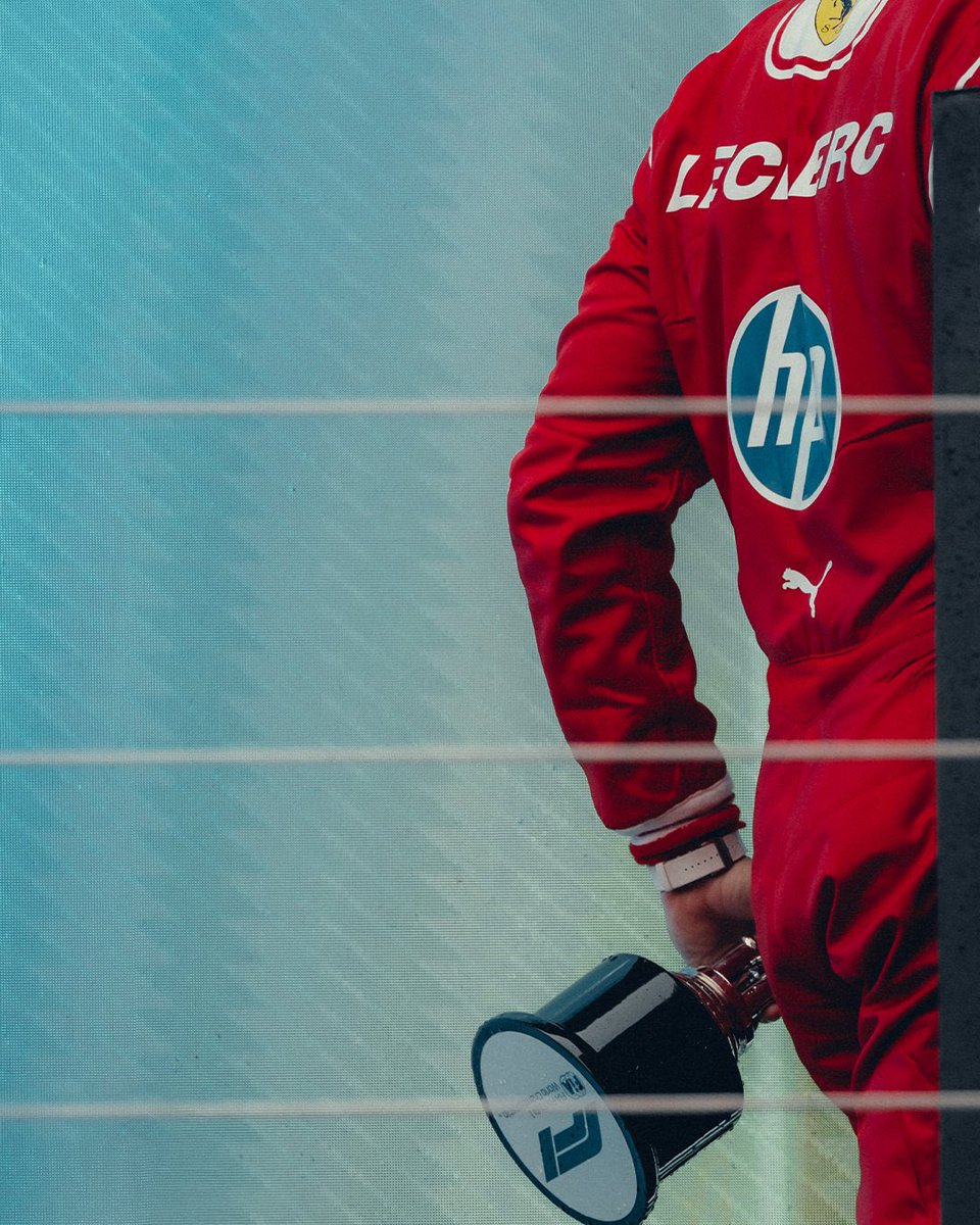 CL16 inside 🇲🇨 tweet media