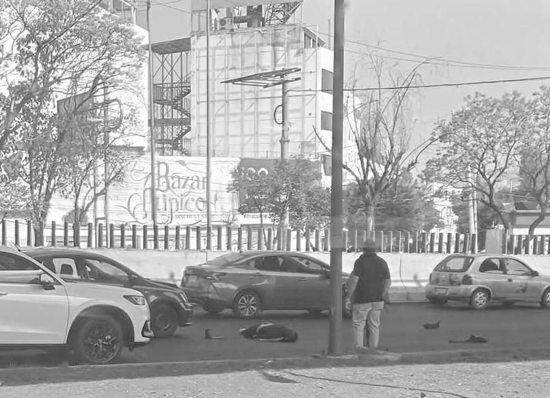 Lisethgutierrz's tweet photo. #Motociclista pierde la vida en #periférico inmediaciones de #MundoE .
#qepd 
@TappMX https://t.co/zfHhudv5cP