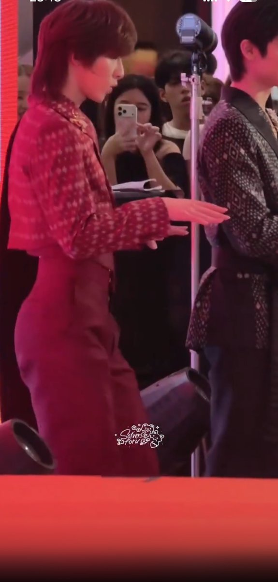 𝑰𝒔𝒂𝒚 🌷 tweet media