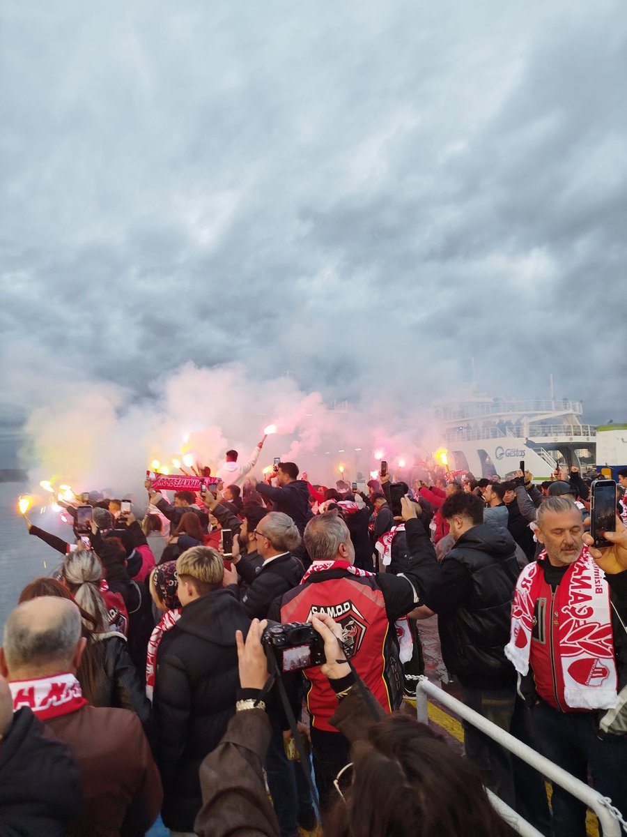 Rıdvan UZ tweet media