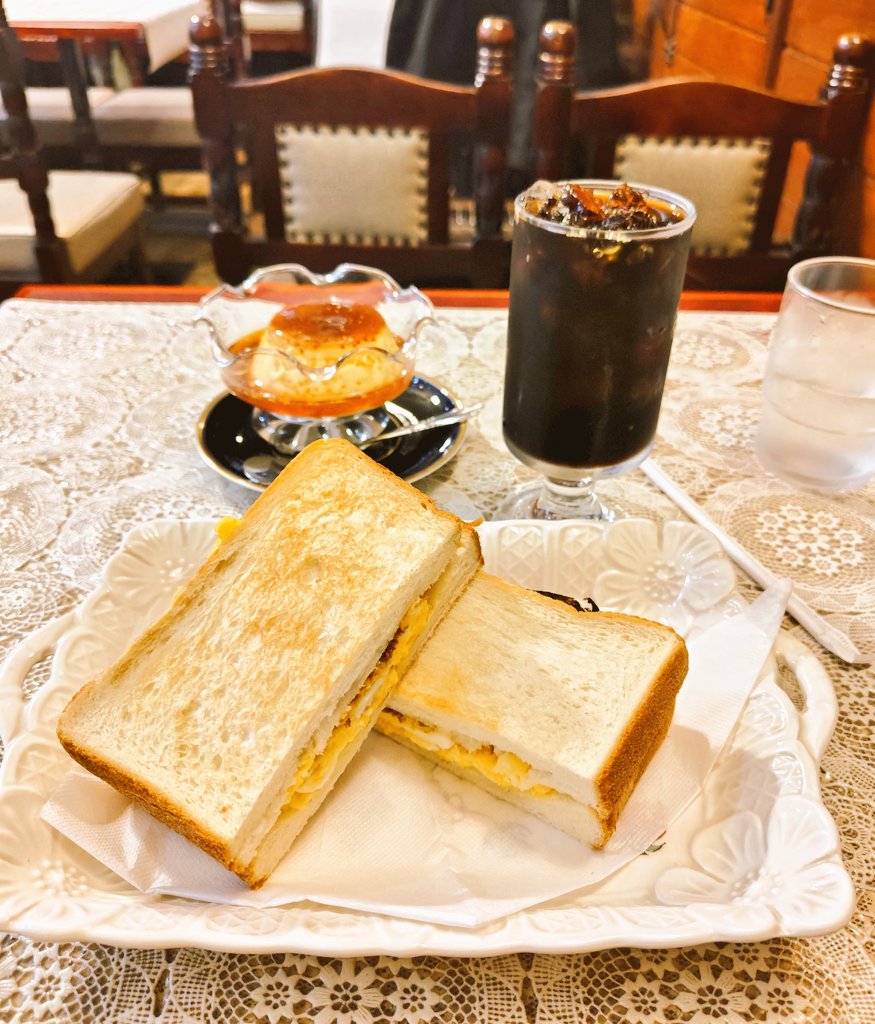 フムトアンデル tweet media