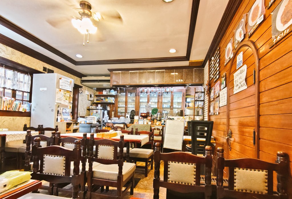 フムトアンデル tweet media