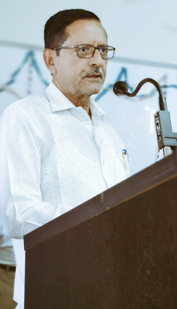 URughani's tweet photo. વિદ્યાસહાયક ખાસ ભરતી અન્વયે હુકમ વિતરણ કાર્યક્રમ ઉચ્ચ અને ટેકનિકલ વિભાગના 
ગુજરાત સર��ારના મંત્રી આદરણીયશ્રી @ ત્રિકમભાઈ છાંગા સાહેબ,ભ��જ મતવિસ્તારના ધારાસભ્ય શ્રી કેશુભાઈ પટેલ સાહેબ,શિક્ષણ સમિતિના ચેરમેન શ્રી વિરમભાઇ ગઢવી ની ઉપસ્થિતિમાં ટીમ એજ્યુકેશન  દ્વારા યોજવામાં આવ્યો. https://t.co/9GEpv7SCcE