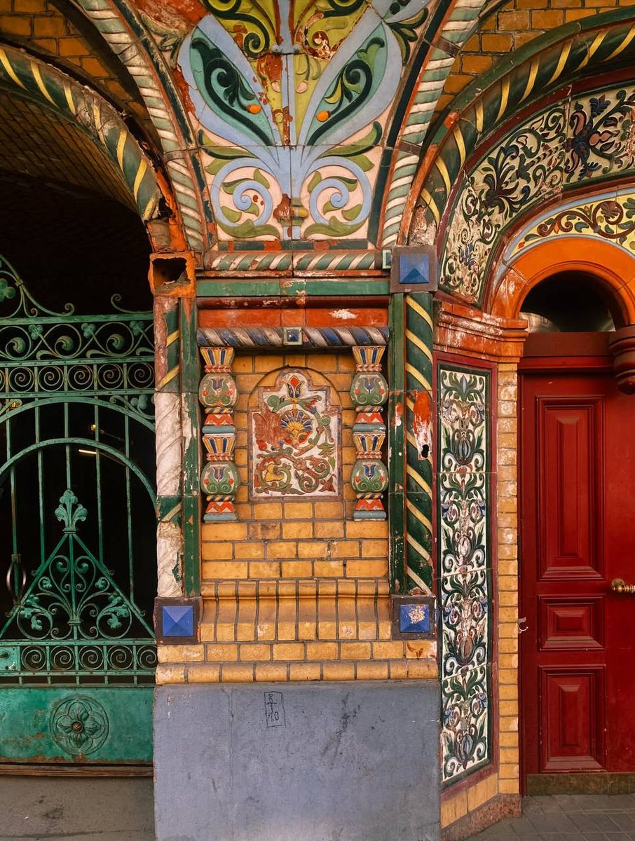 Дикий Петербург tweet media