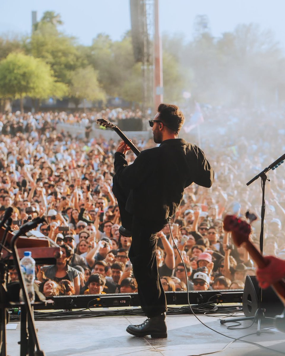 Nothing But Thieves tweet media