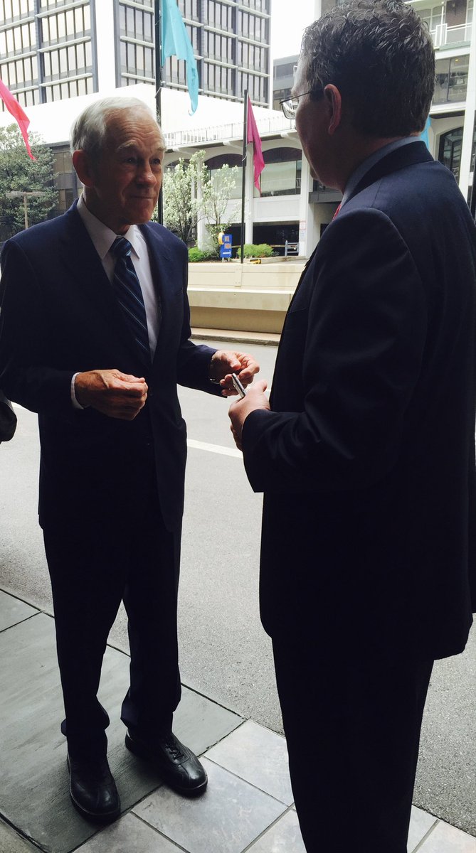 Kristi Assange. Ω tweet media