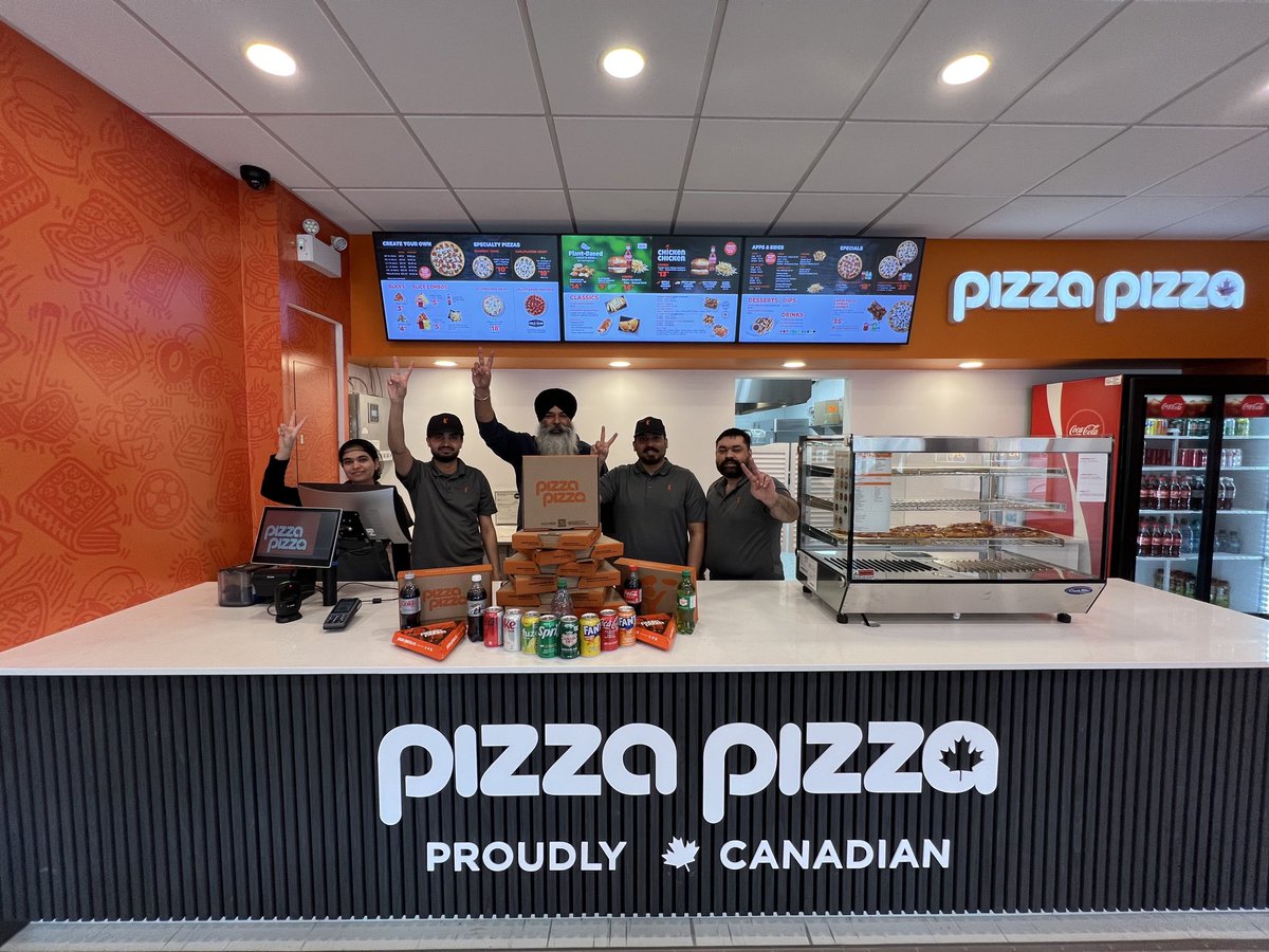 Pizza Pizza tweet media