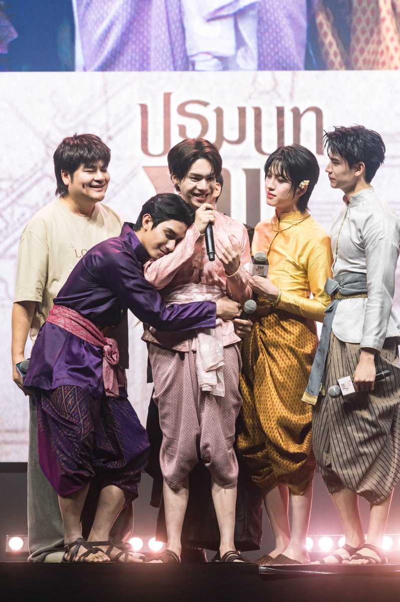 STAR CLUSTERS tweet media